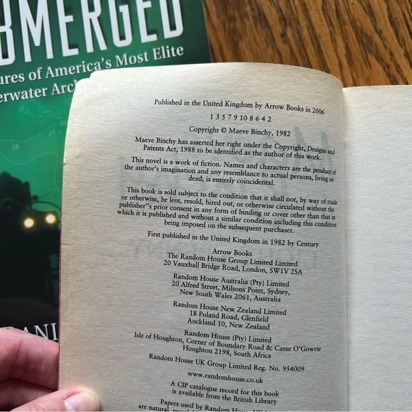 Maeve Binchy - Classic Read in lovely paperback style - book bundle - 2qty reads - Picture 8 of 8